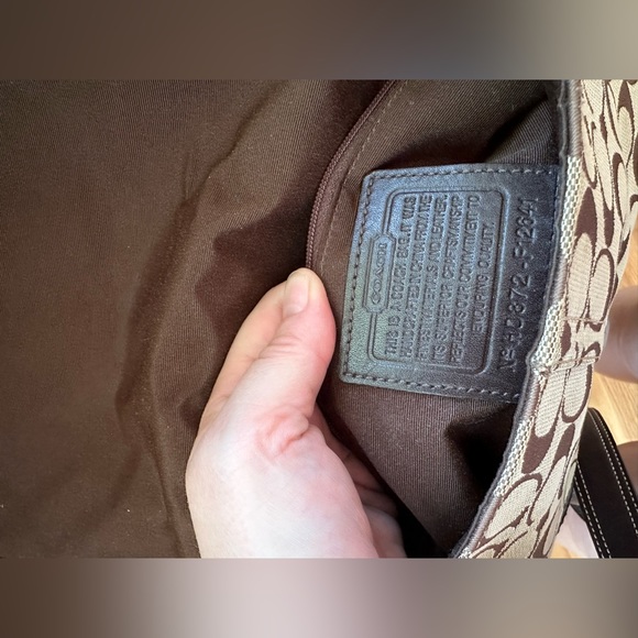 COACH Signature Shoulder Bag Hampton F12641 Purse Medium Size - Picture 14 of 16